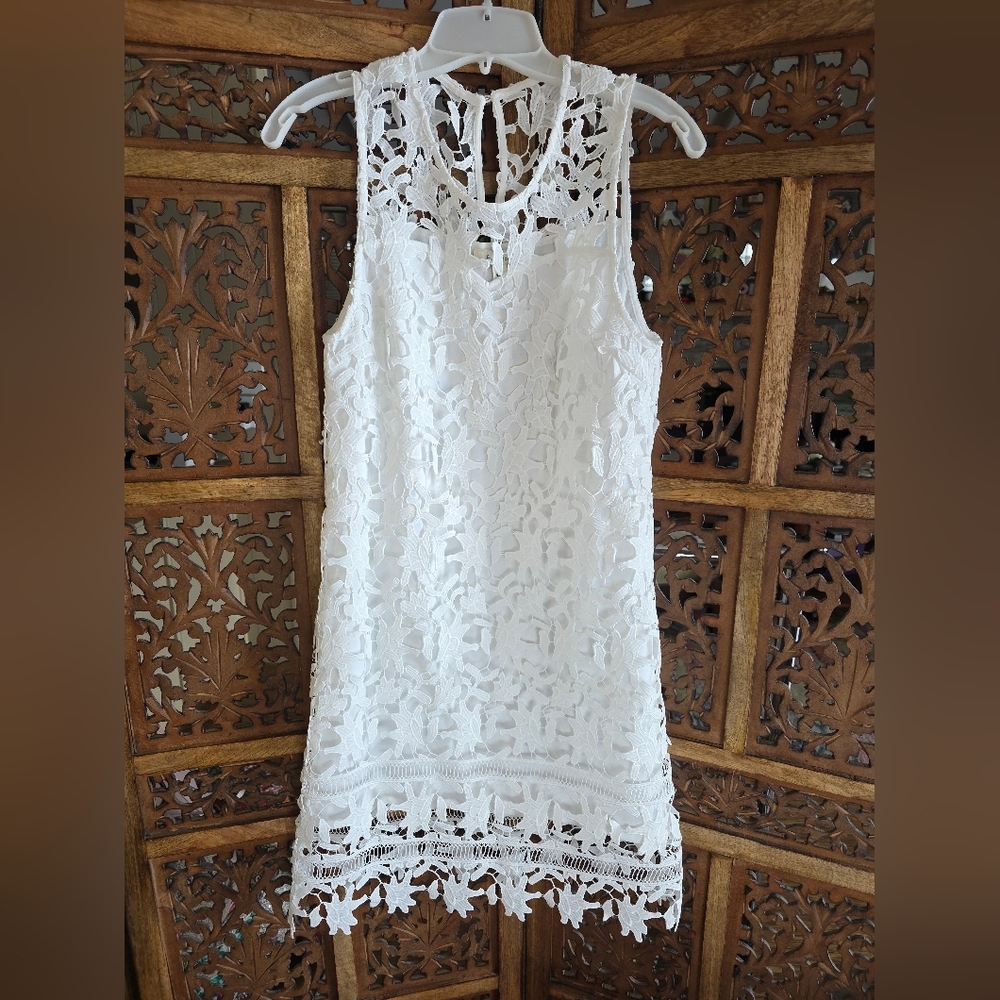Francescas White Lace Sleeveless Dress Size Small